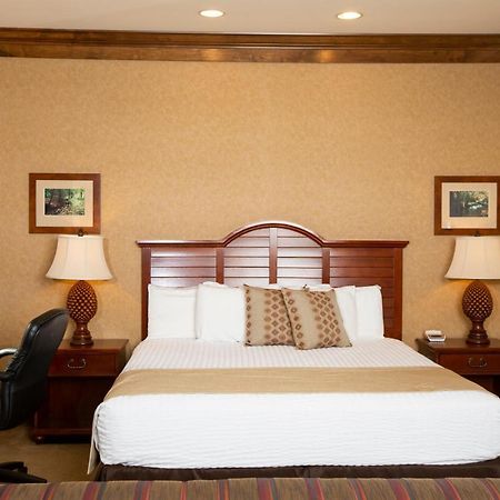 The Rockwell Lake Lodge Luther Екстер'єр фото