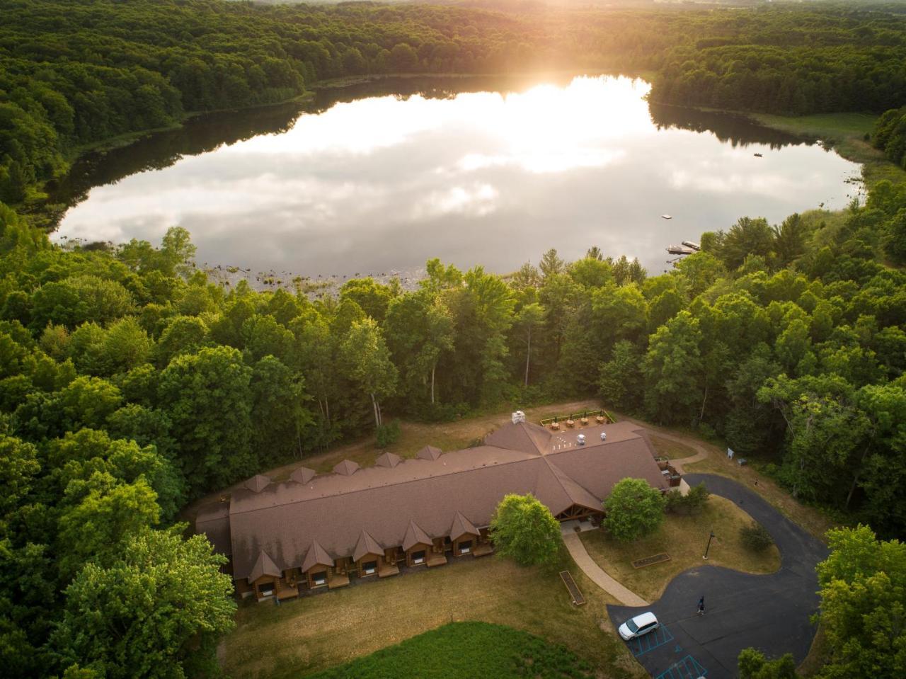 The Rockwell Lake Lodge Luther Екстер'єр фото